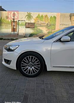 كيا كادينزا